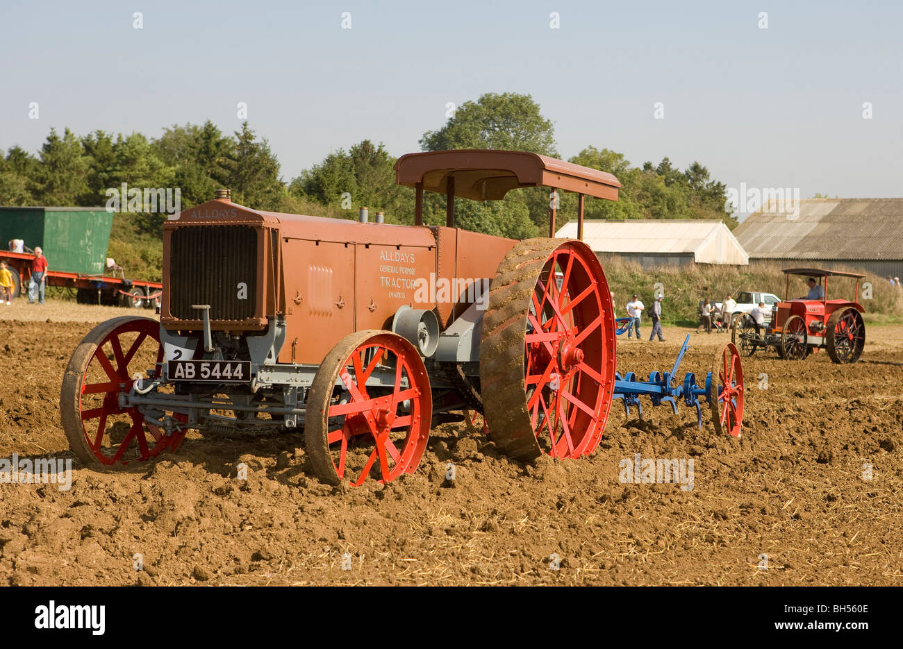 Early tractor vintage hi-res stock photography and images - Alamy