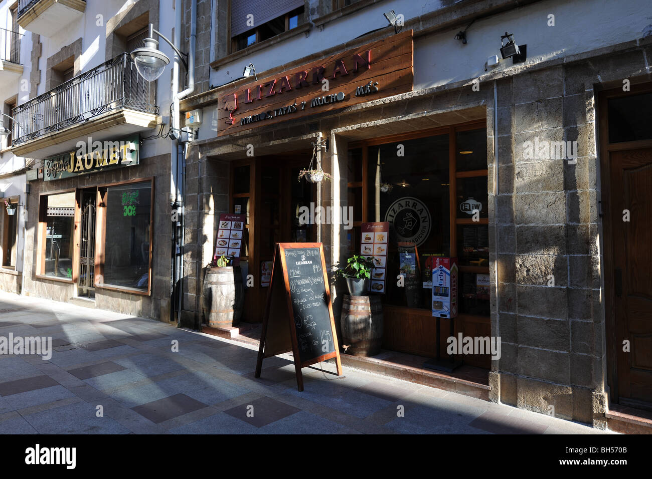 Lizarran tapas bar in the Old Town, Javea / Xabia, Alicante Province