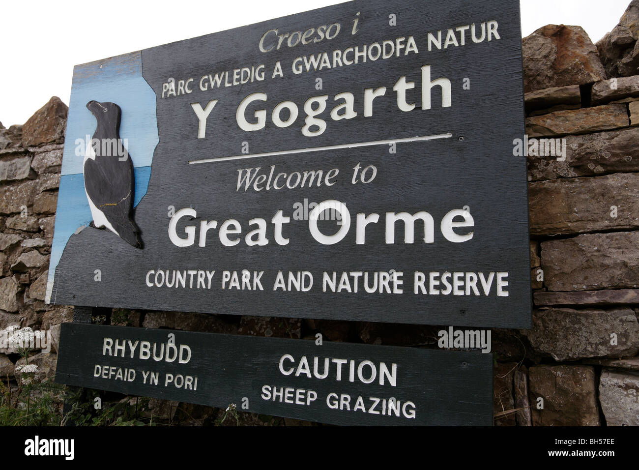 Welcome to wales hi-res stock photography and images - Alamy