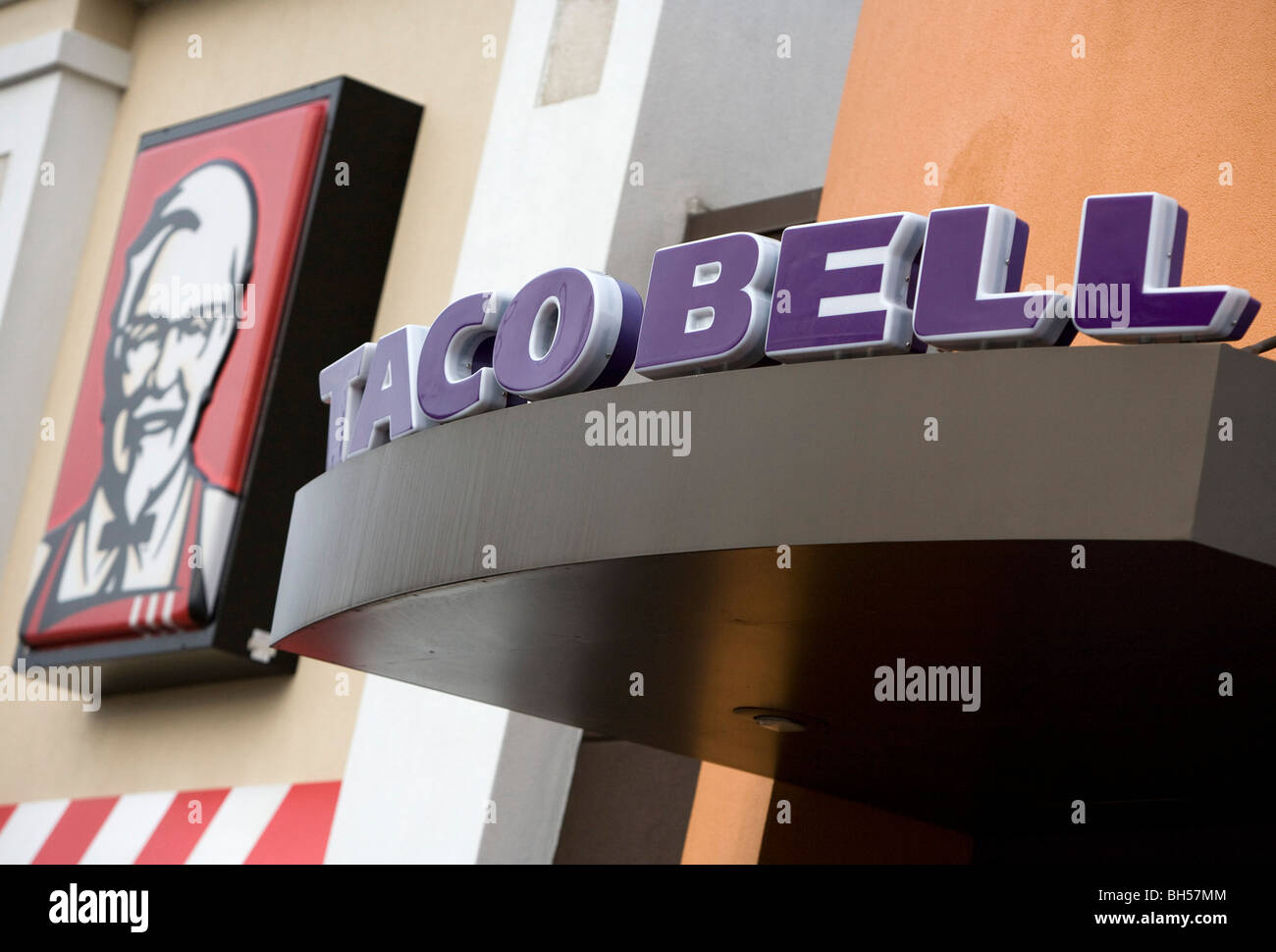 A Taco Bell and Kentucky Fried Chicken restaurant location.  Stock Photo