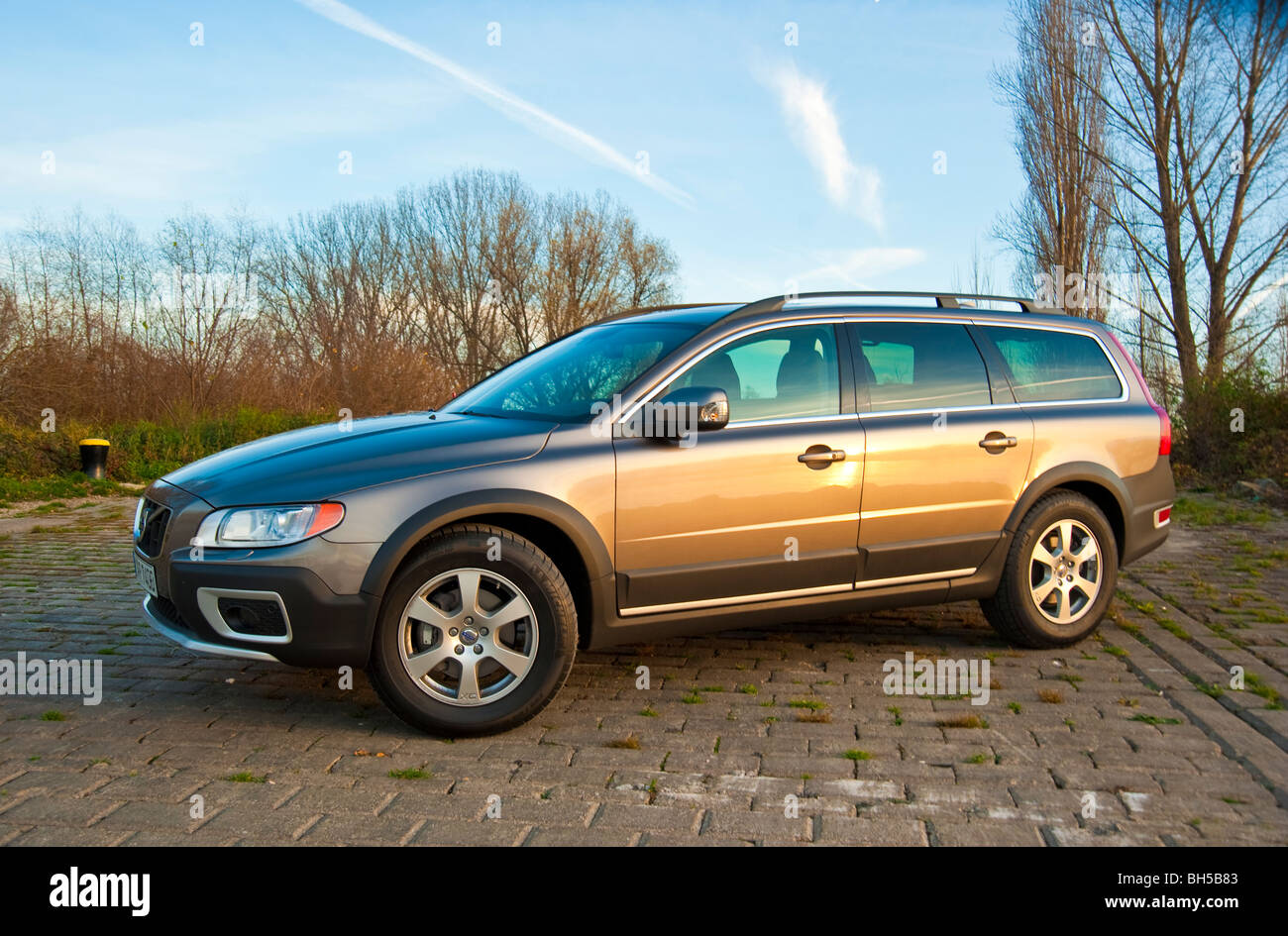Side view of Volvo XC 70 four wheel drive station wagon parked at Rhine