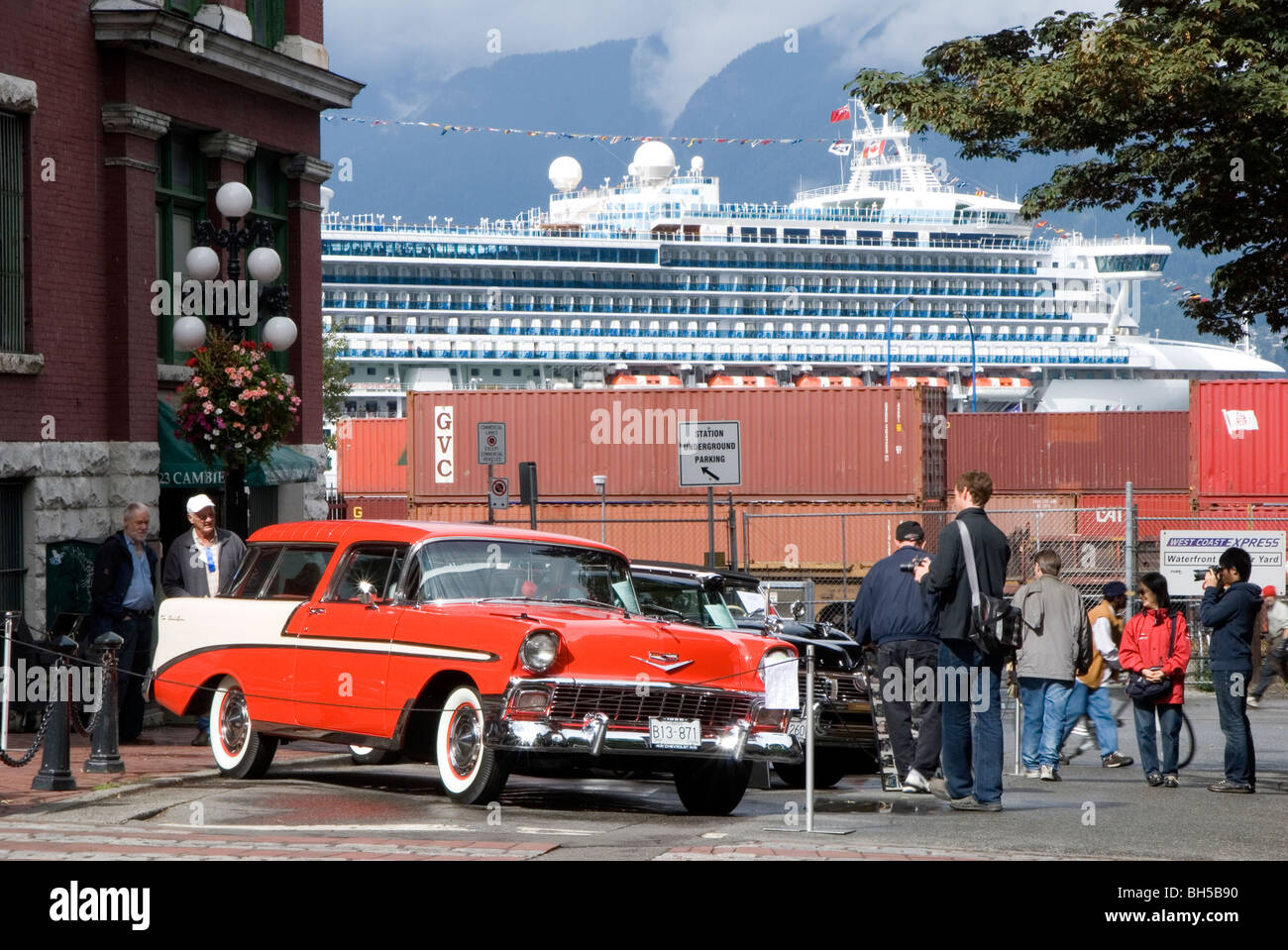 Antique car show in Gastown, Vancouver, British Columbia Stock Photo