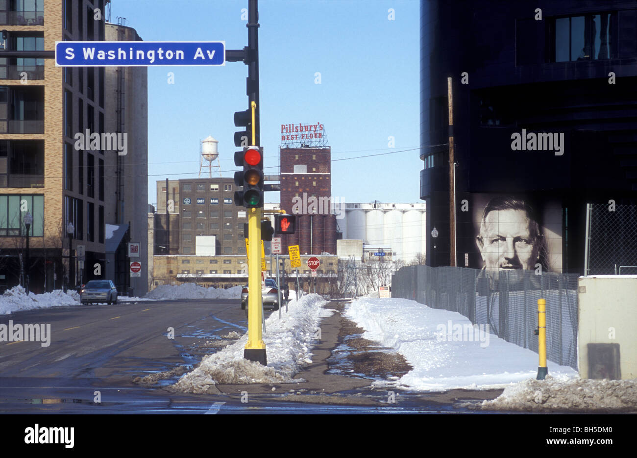 guthrie-theater-in-minneapolis-stock-photo-alamy
