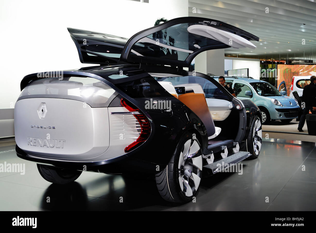 Paris, France, 'Paris Auto Show', Electric Motor Concept Car, Renault 'Ondelios', side view with open doors, Green tech, discover on display, Showroom Stock Photo