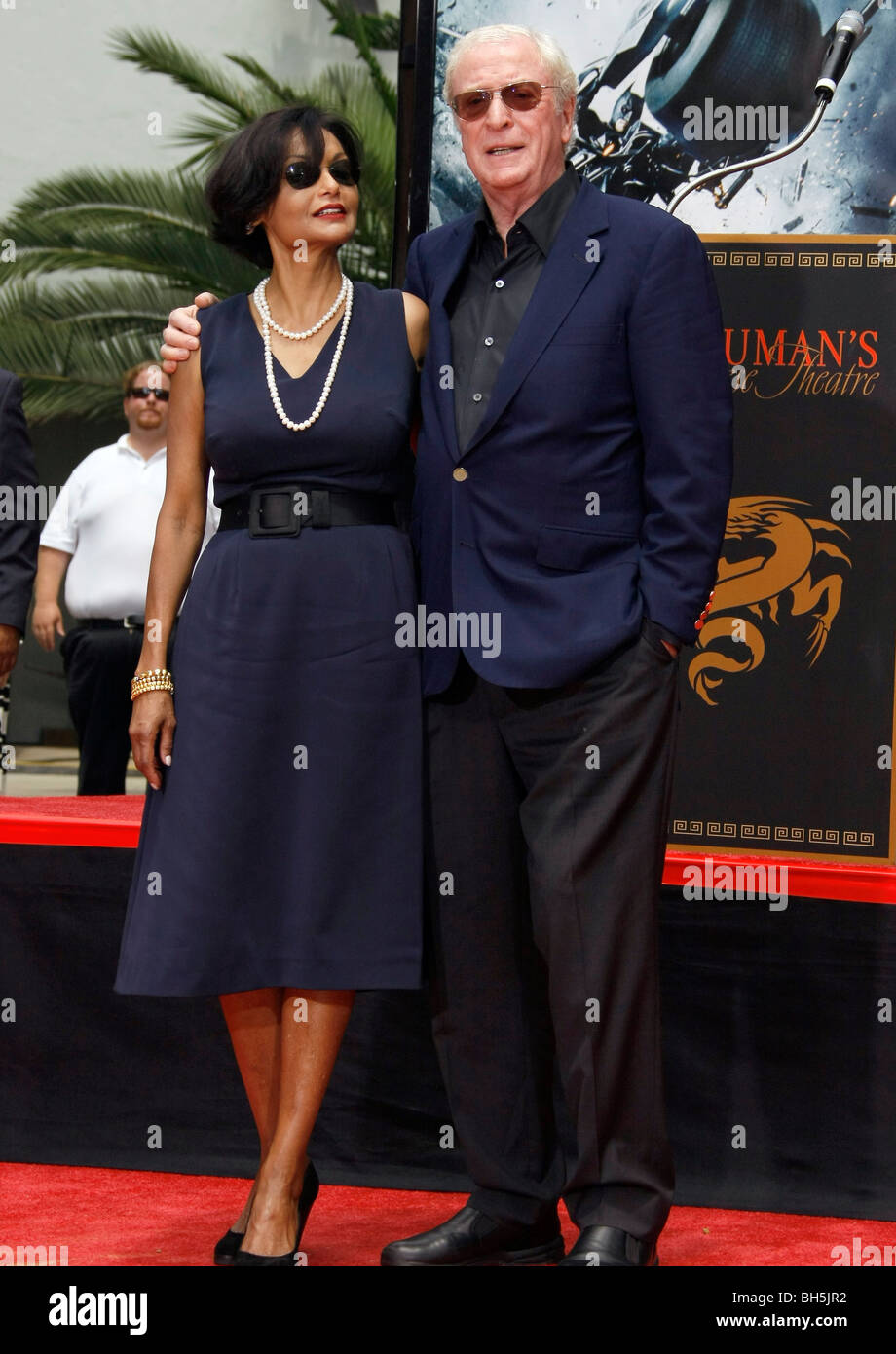 SHAKIRA CAINE MICHAEL CAINE MICHAEL CAINE HAND FOOTPRINT CEREMONY