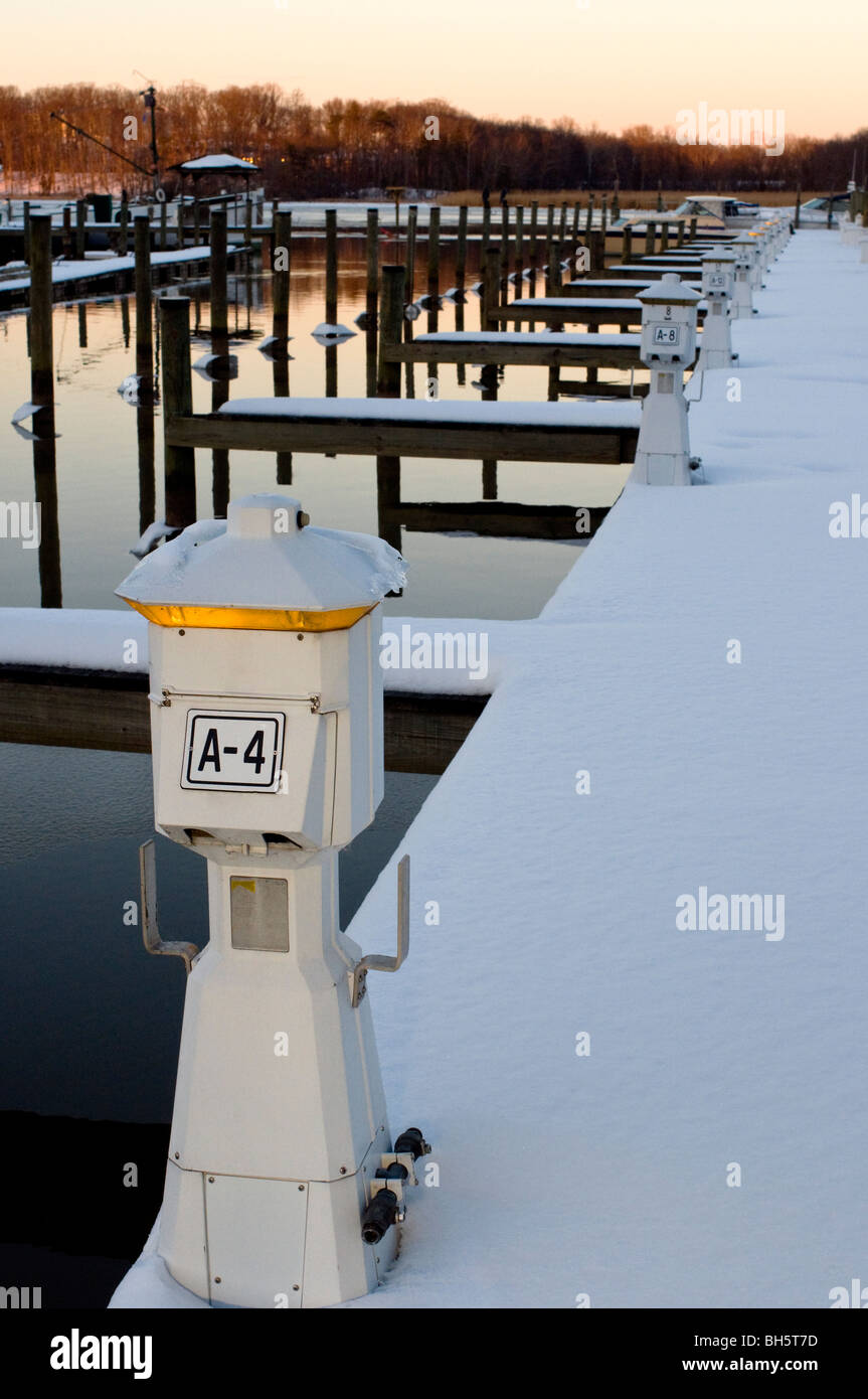 Boating dock in winter with snow Stock Photo Alamy
