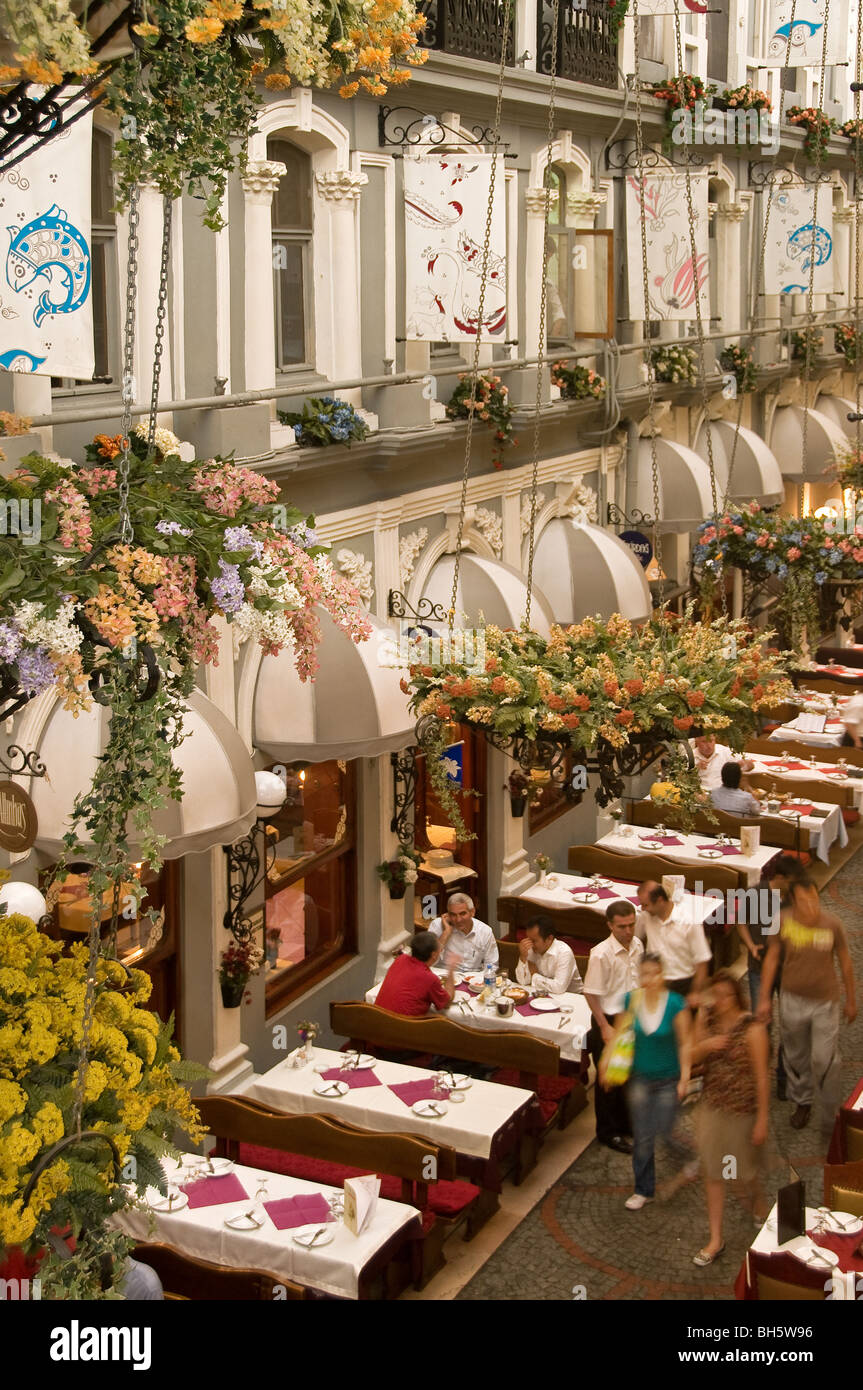 Restaurants at Cicek Pasaji (Flower Passage) on İstiklal Avenue, Beyoglu  Istanbul Turkey Stock Photo