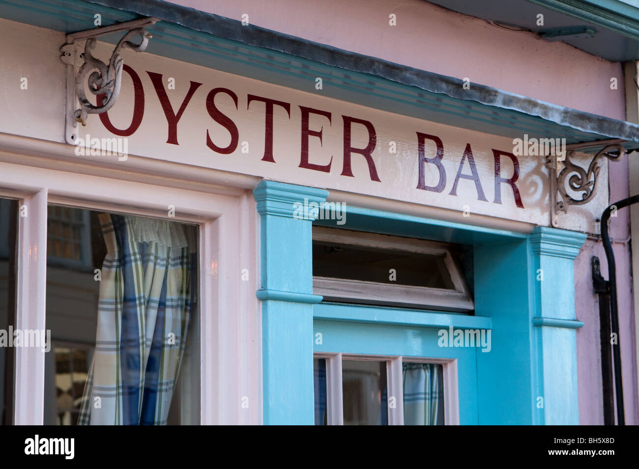 Wheelers Oyster Bar Whitstable Stock Photo Alamy