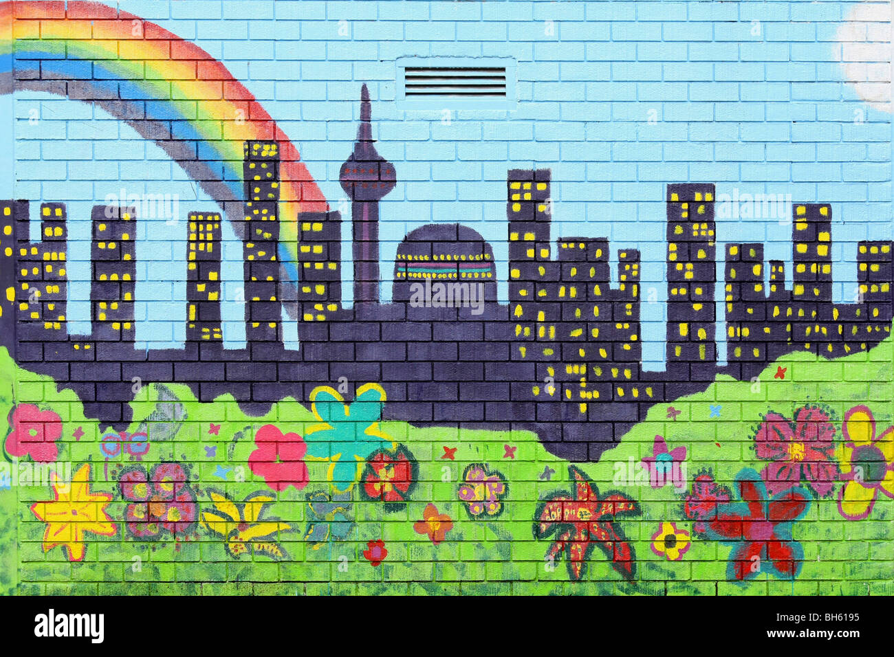 Urban Art Toronto skyline painted on wall Stock Photo Alamy