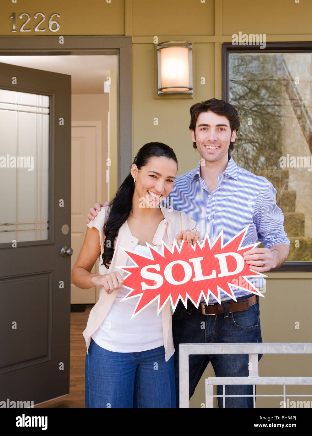 Couple sold sign real hi-res stock photography and images - Alamy