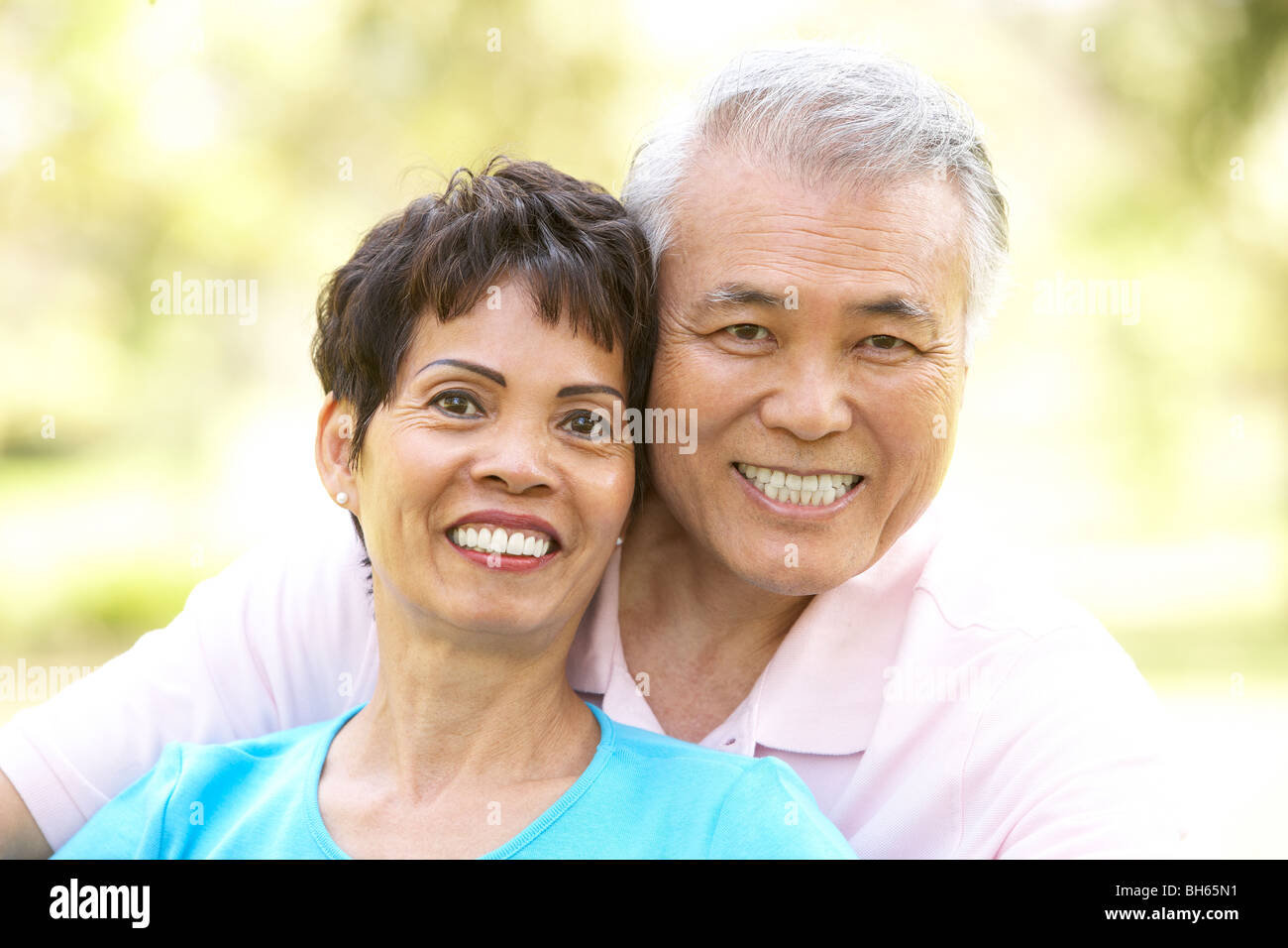 Portrait Of Senior Couple In Park Stock Photo - Alamy