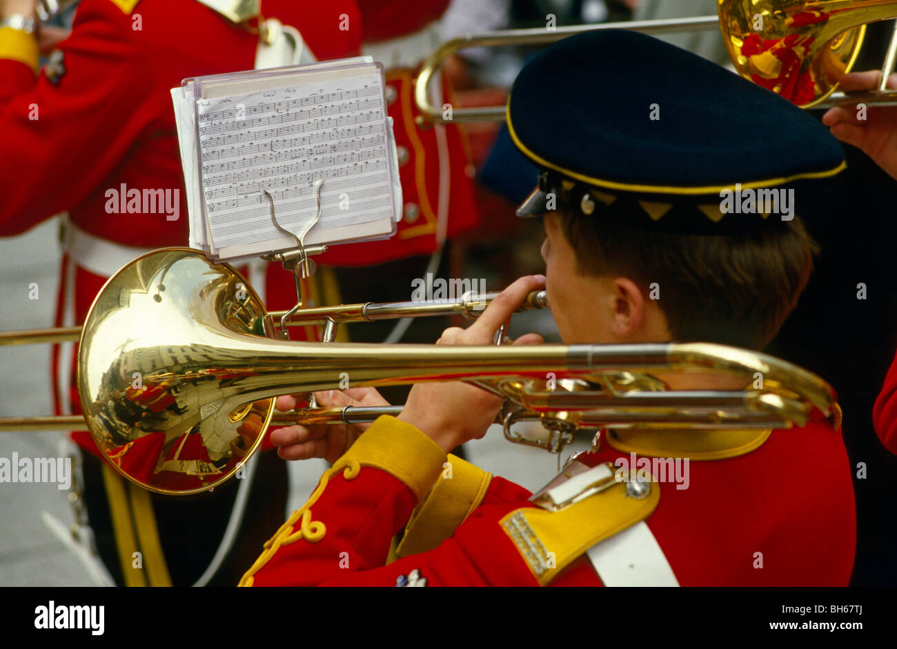 British military band hi-res stock photography and images - Alamy
