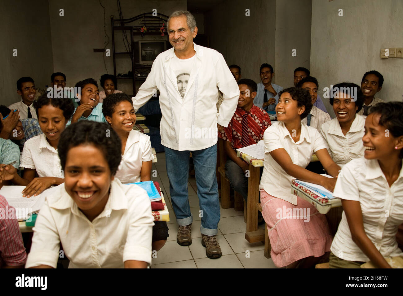 East Timor, President Jose Ramos-Horta called 'man of the people' visits a class of students at Malasian SOLS school in Dili Stock Photo