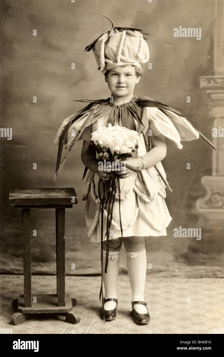 Flower girl black and white vintage hires stock photography and images