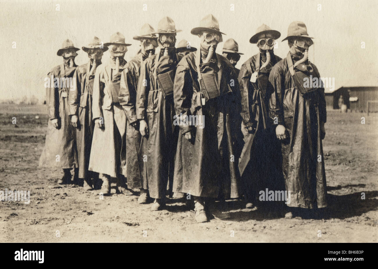 Gas masks hi-res stock photography and images - Alamy