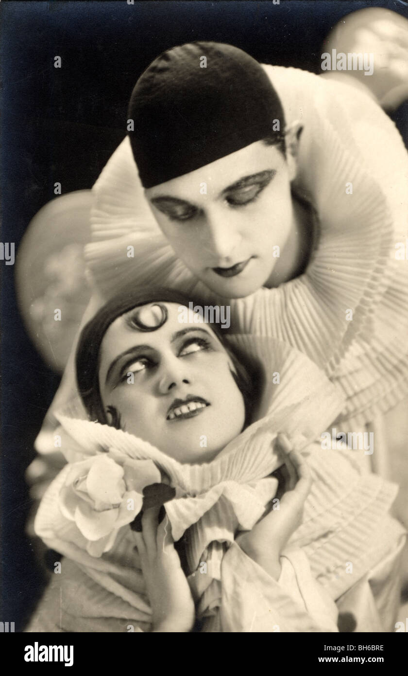 Romantic & Beautiful French Clown Couple Stock Photo - Alamy