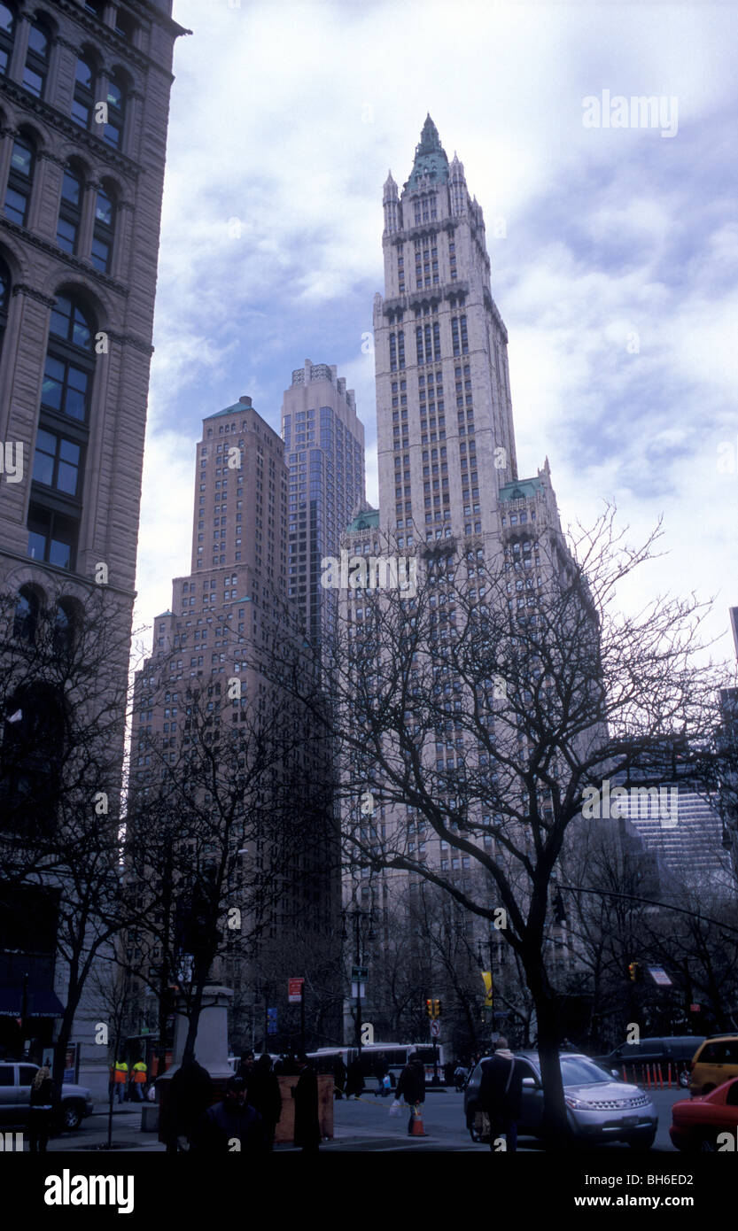 Manhattan church skyscrapers hi-res stock photography and images - Alamy