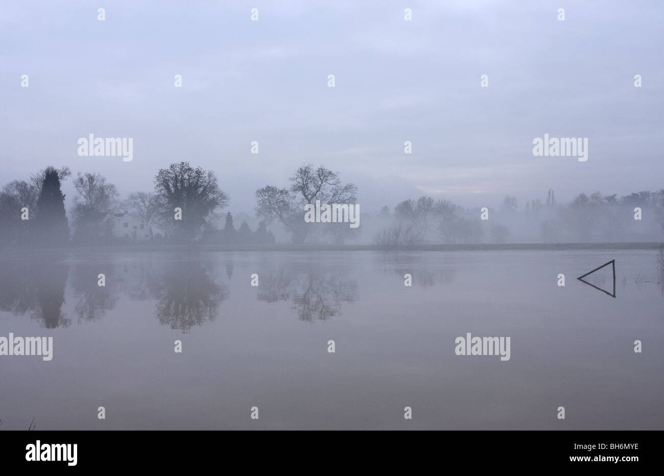 A misty scene on the River Severn Stock Photo