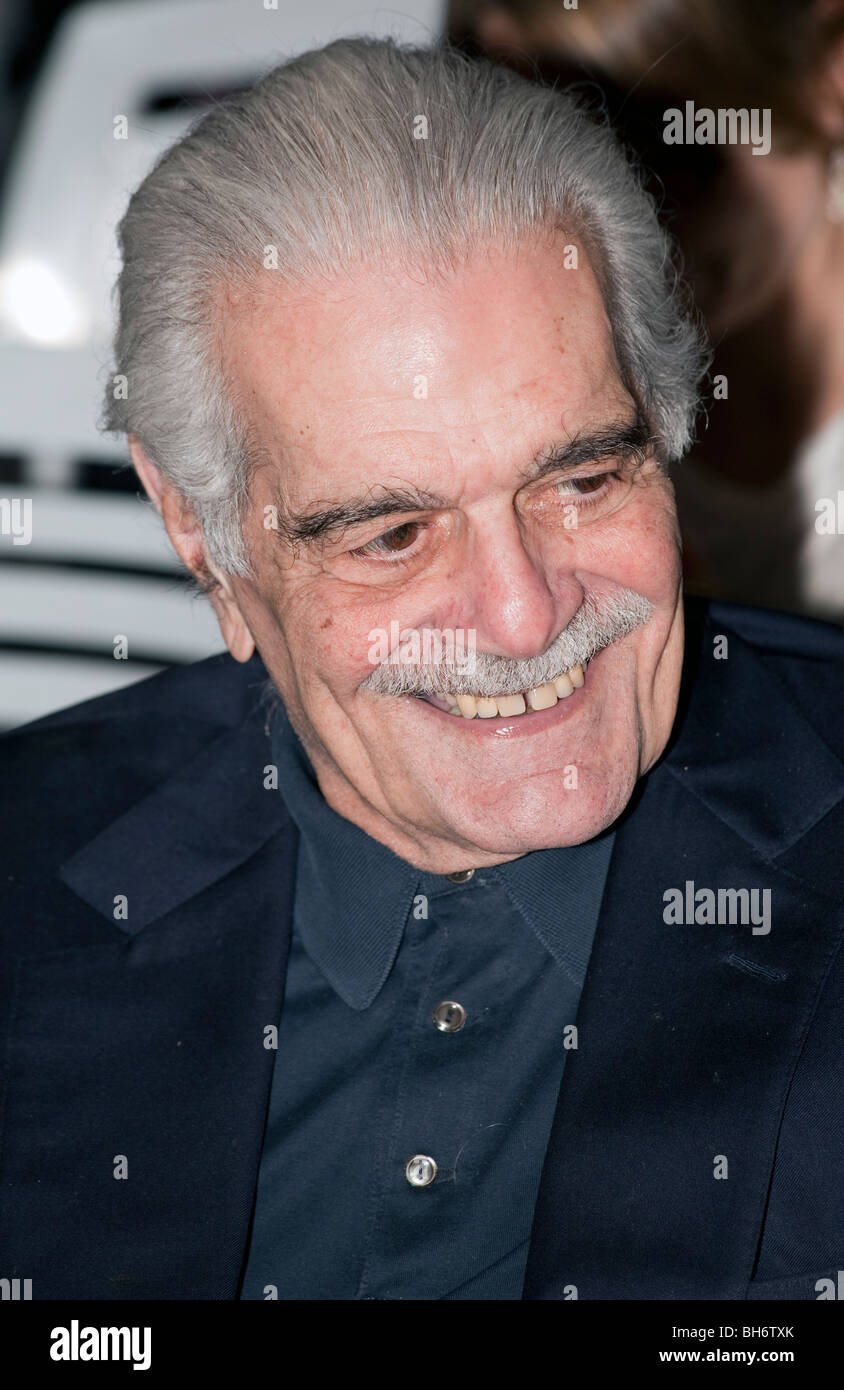 Omar Sharif talking at St John's Church, Cairo, February 2010, on tolerance at a showing of his film Hassan and Morqos. Stock Photo