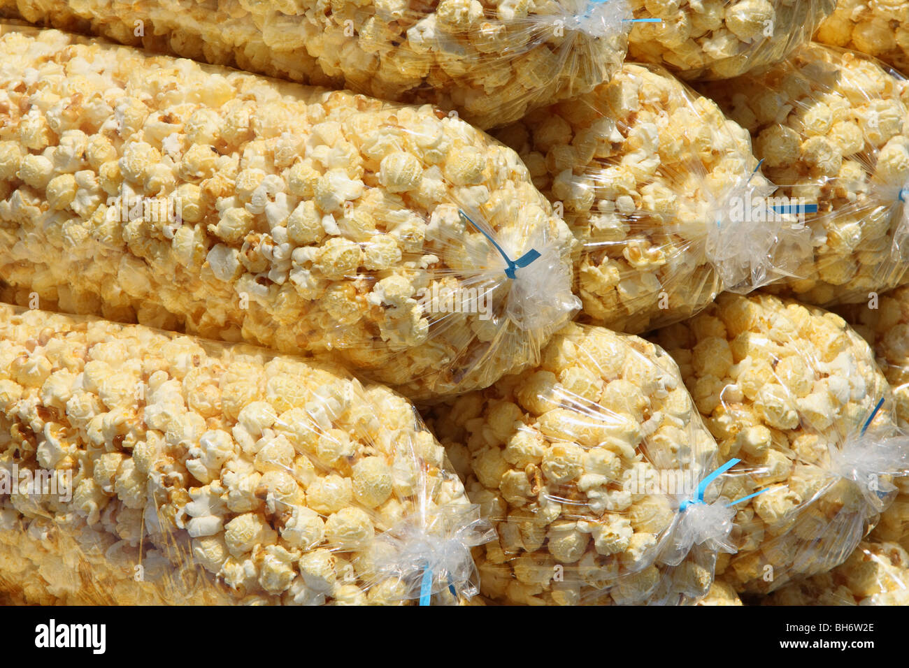 Vendor popcorn hires stock photography and images Alamy