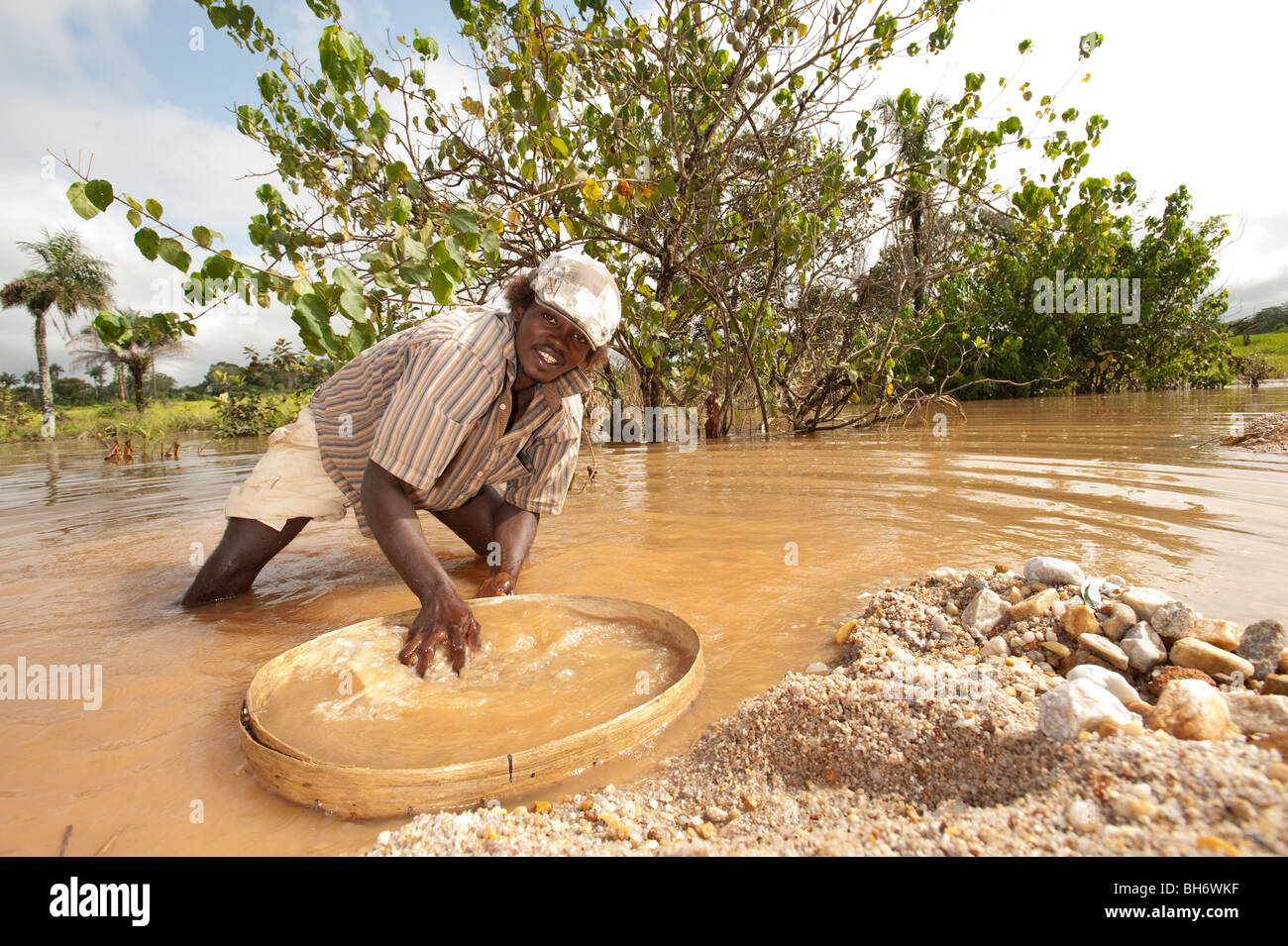 Diamond prospecting africa hires stock photography and images Alamy