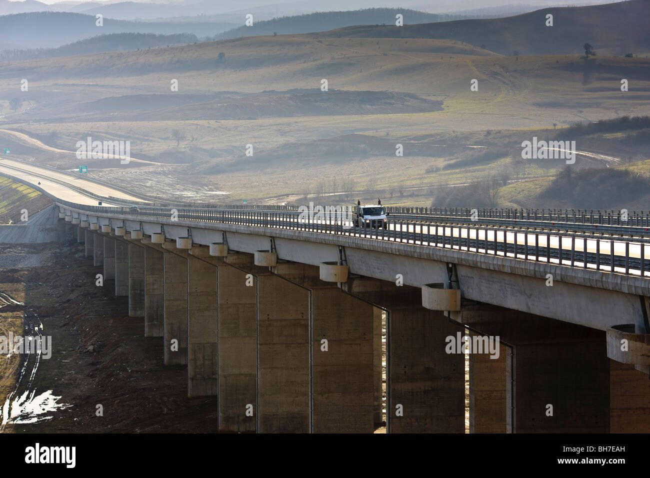 Car on Bechtel built viaduct of the A3 highway near Luna de Sus / Gilau