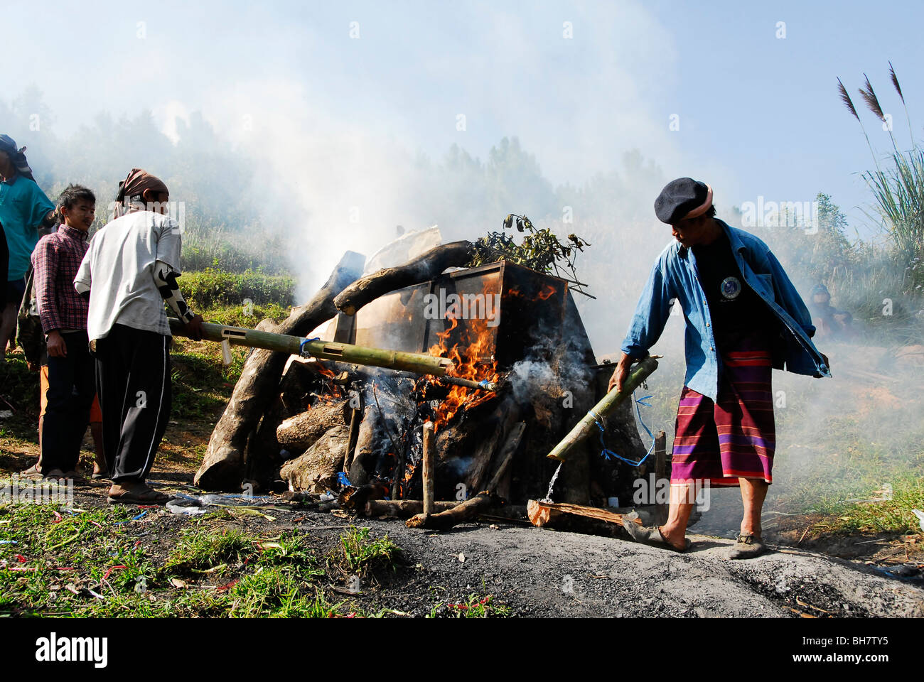 Lighting the pyre hi-res stock photography and images - Alamy
