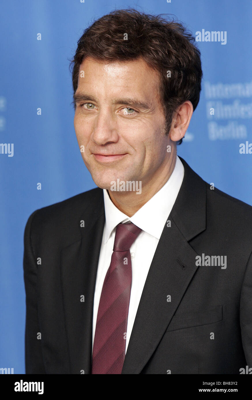 CLIVE OWEN ACTOR THE GRAND HYATT BERLIN GERMANY 05/02/2009 Stock Photo