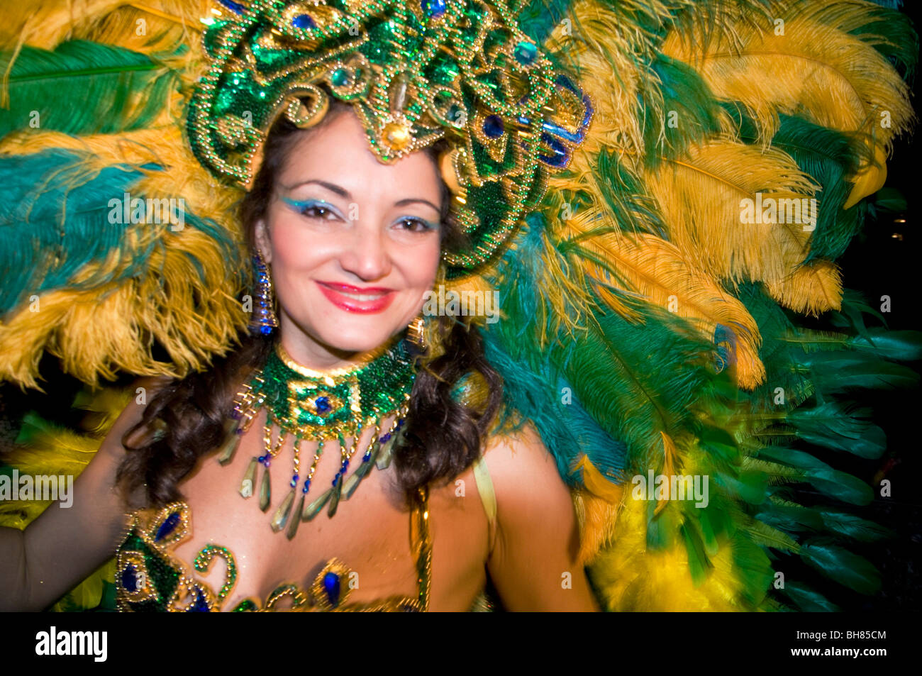 Brazil Dancers From Samba Schools In Colourful Costumes At Rio Carnival Stock Photo Alamy Brazil Dancers From Samba Schools In Colourful Costumes At Rio Carnival Stock Photo Alamy