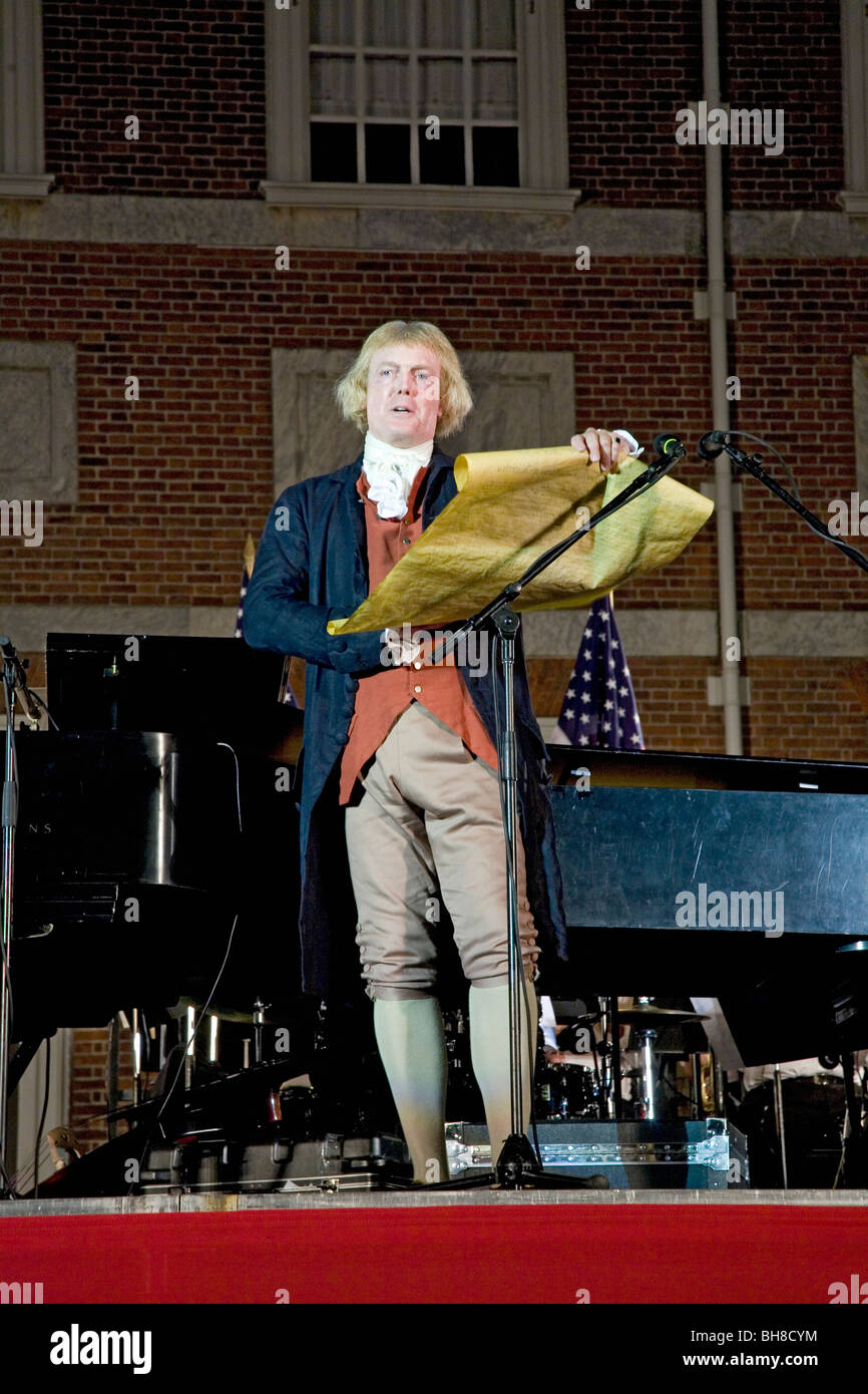 Thomas Jefferson reads Declaration of Independence in front of Independence Hall, Philadelphia, PA on July 3, 2008 Stock Photo