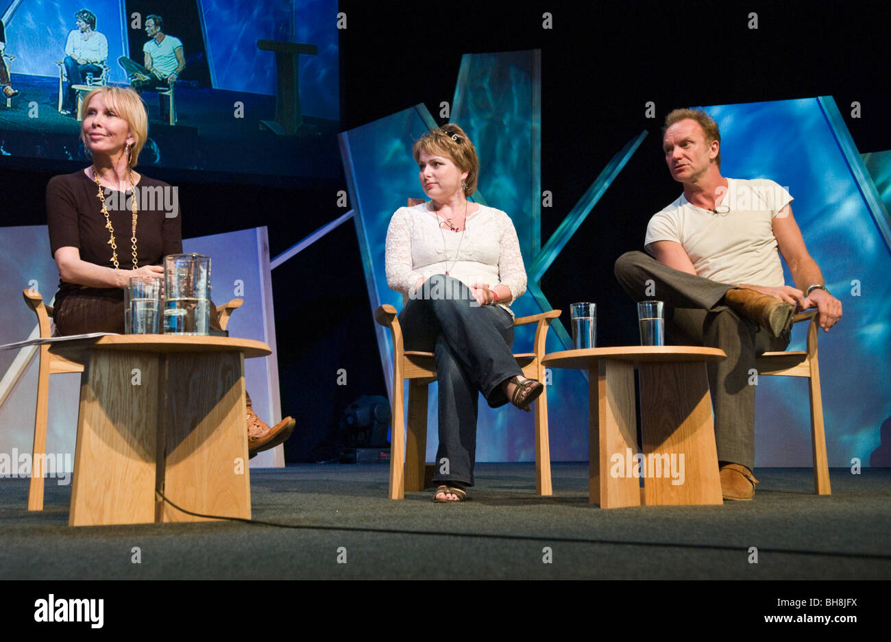 Sting pictured at Hay Festival 2009 with Trudie Styler (left) and Rebecca Evans (centre) Stock Photo
