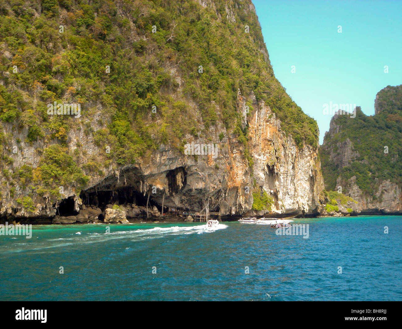 Ao Ton Sai (Ton Sai Bay), Ko Phi Phi Thailand, Exotic Islands, Mountain Seascapes Stock Photo