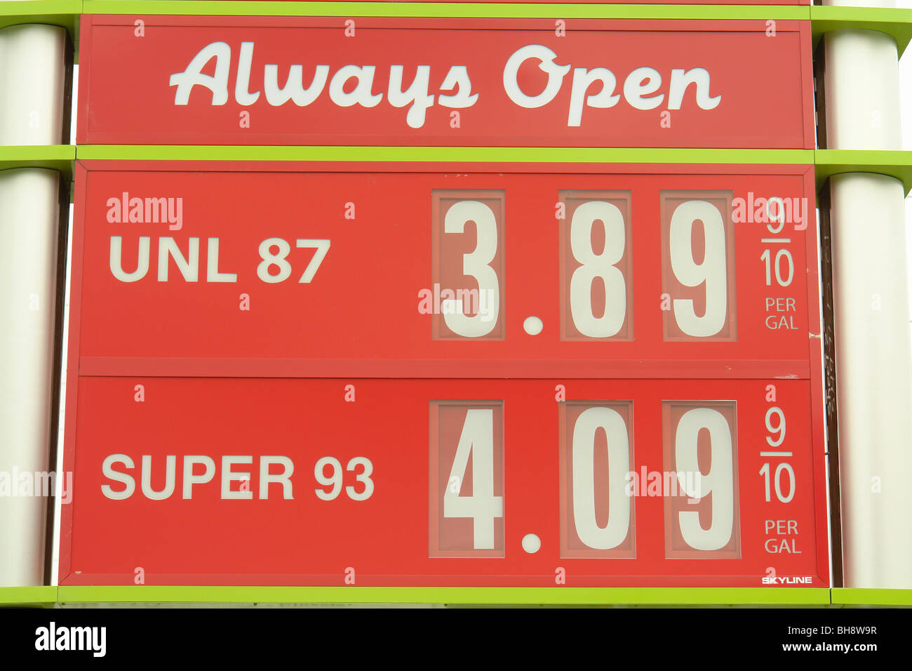 Ajd63828 Sheetz Gas Station Sign Prices Fuel Stock Photo