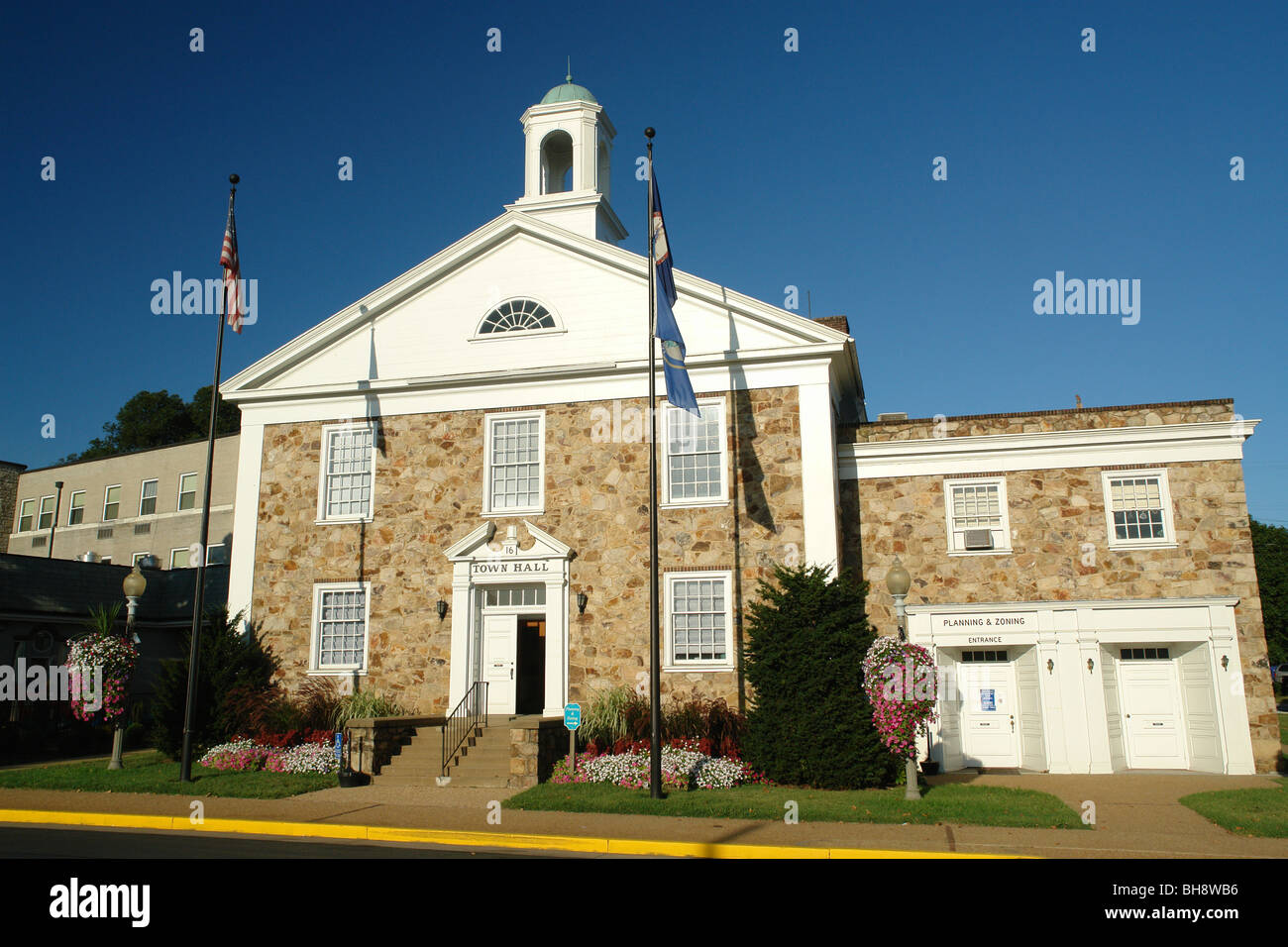 AJD63987, Strasburg, VA, Virginia, downtown, Town Hall Stock Photo Alamy
