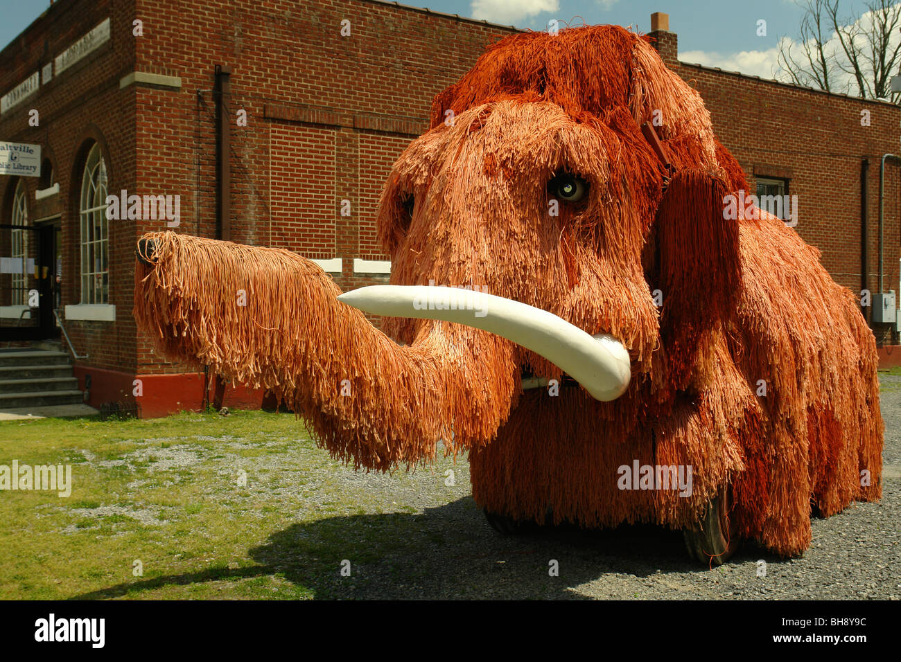 AJD64358, Saltville, VA, Virginia, Museum of the Middle Appalachians, Mammoth Elephant Statue Stock Photo