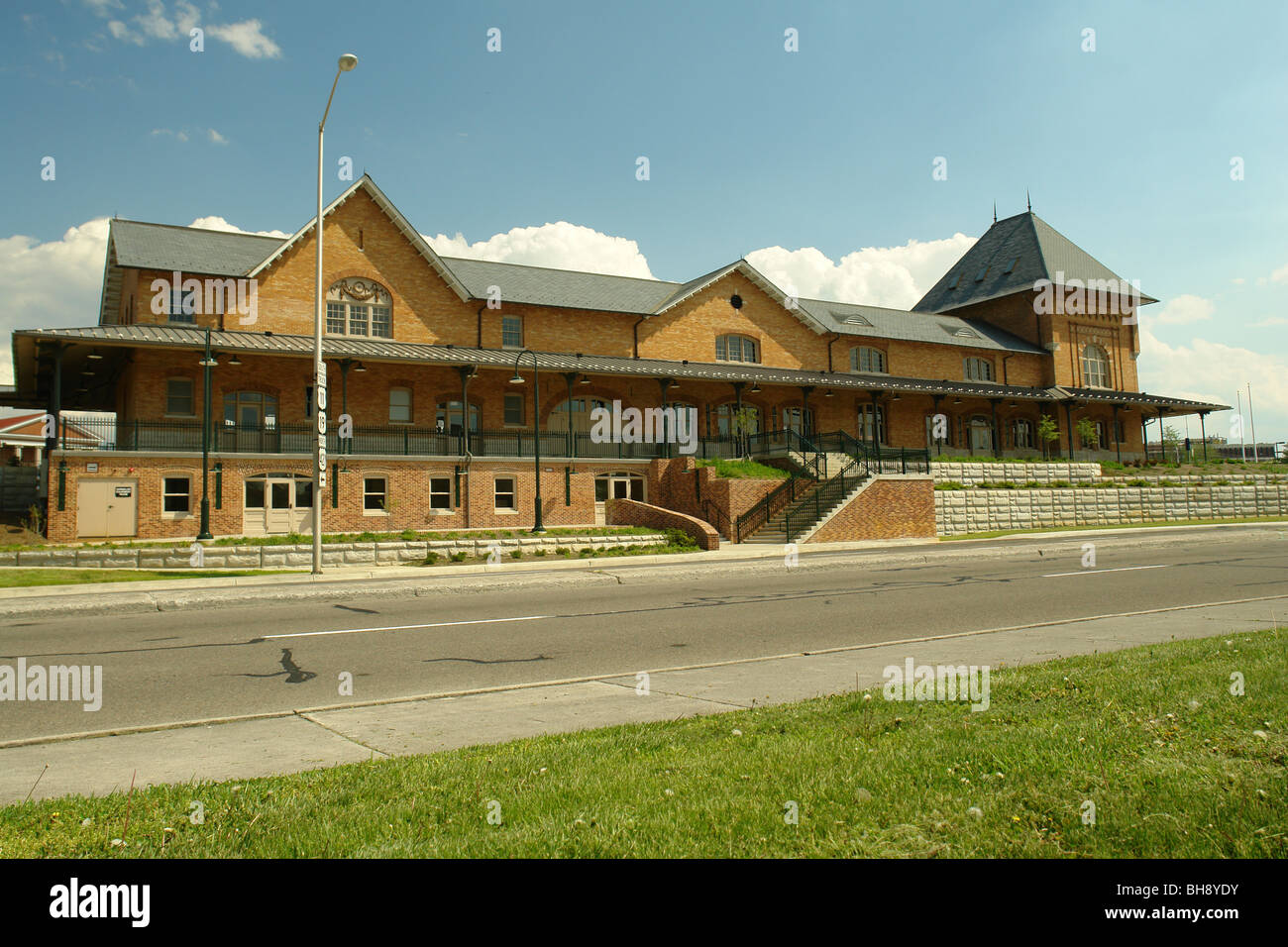 AJD64387, Bristol, VA, TN, Virginia, Tennessee, Downtown, Train Station