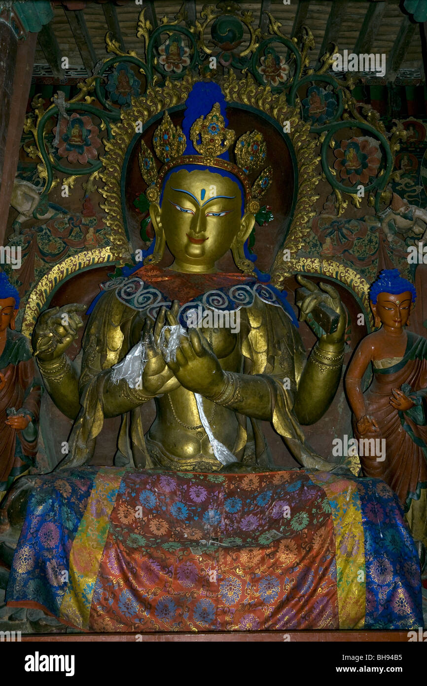 one of the gold buddahs in the kumbum stupa at gyantse tibet china Stock Photo