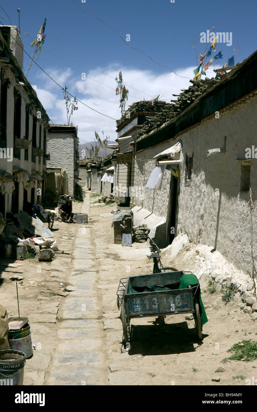 cycle rickshaw used for transport in the back streets of the old town of shigatse tibet Stock Photo