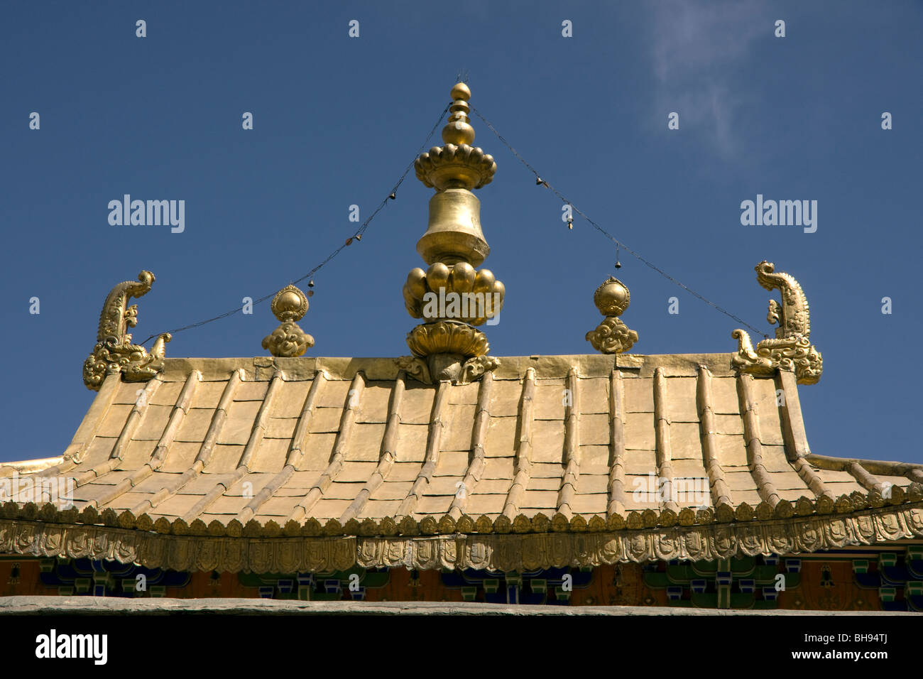 golden temple roof at tashilhunpo monastery shigatse tibet Stock Photo