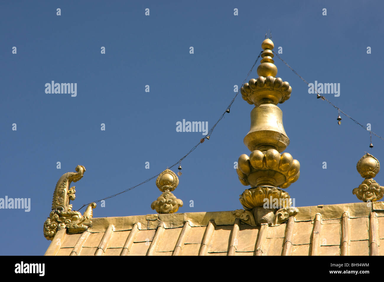 golden roof detail of temple at tashilhunpo monastery shigatse tibet Stock Photo