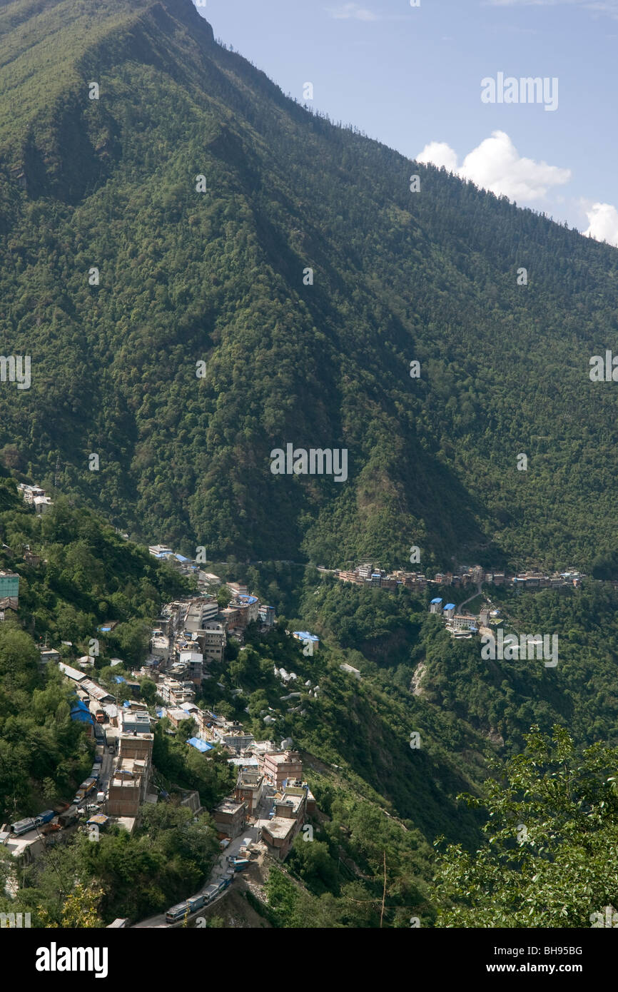 view of the tibetan border town of zhangmu or dram Stock Photo