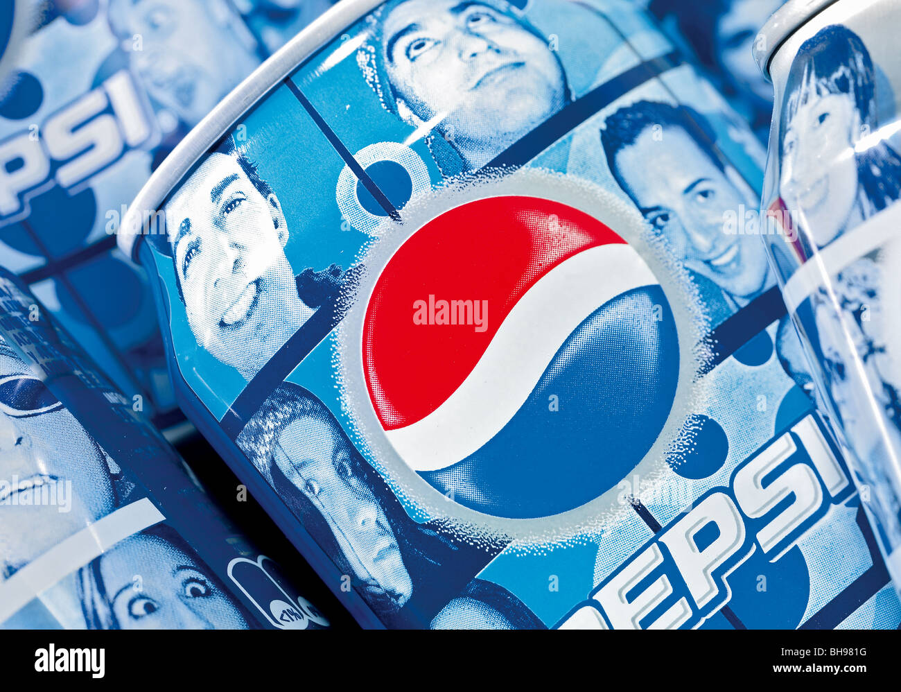 Pepsi coke cans hires stock photography and images Alamy