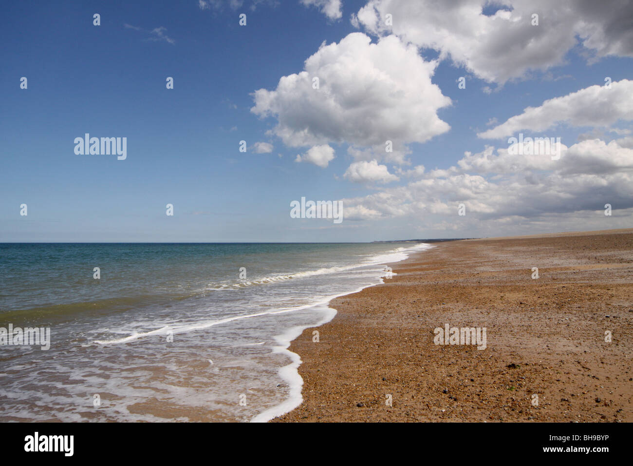 The pebble beach at Blakeney Point on the North Norfolk Coast, UK Stock ...