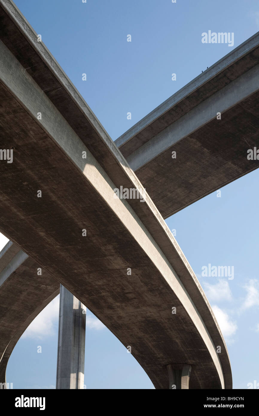 View of a Los Angeles freeway interchange and overpass Stock Photo