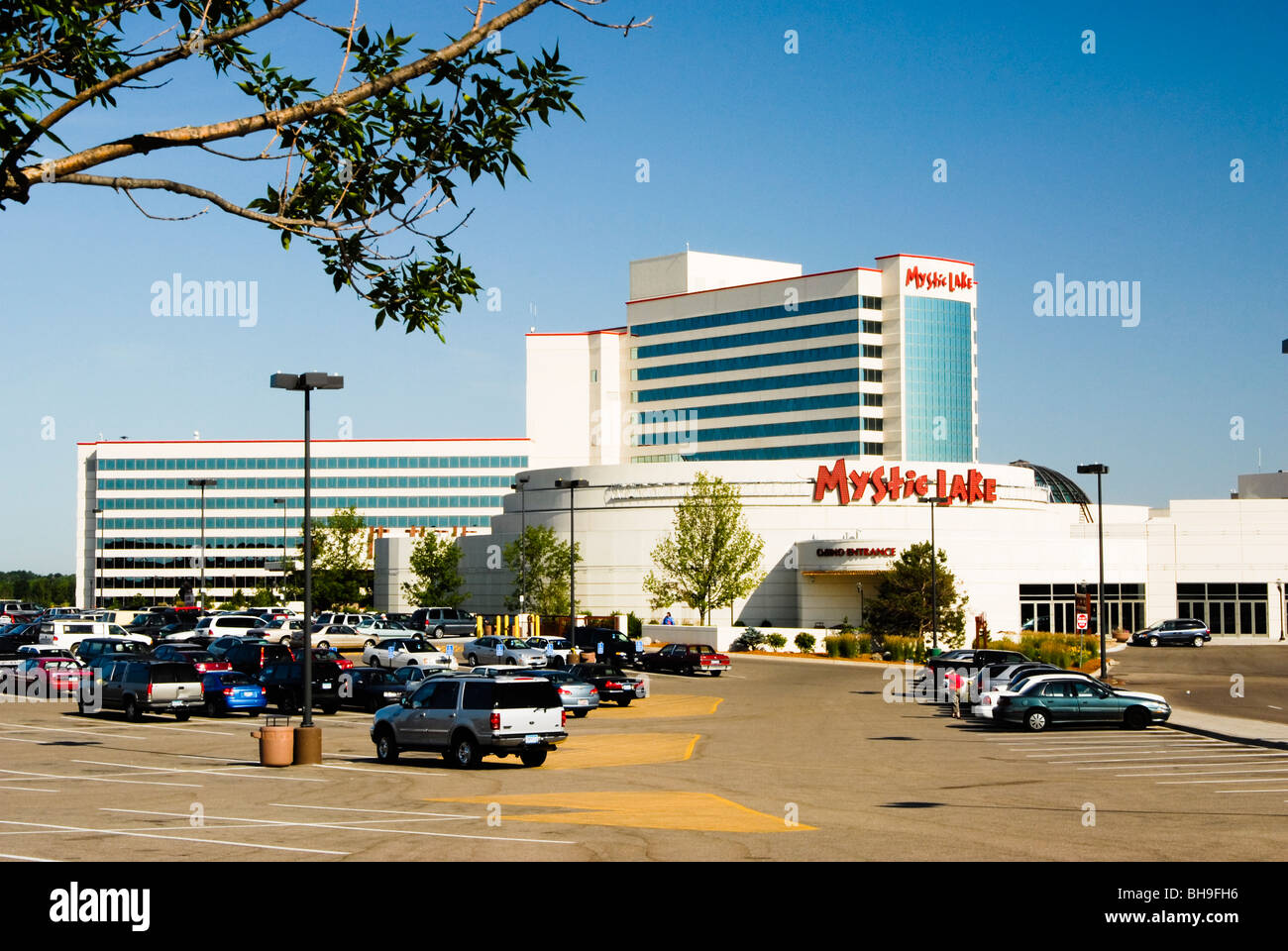 mystic lake casino tribe members