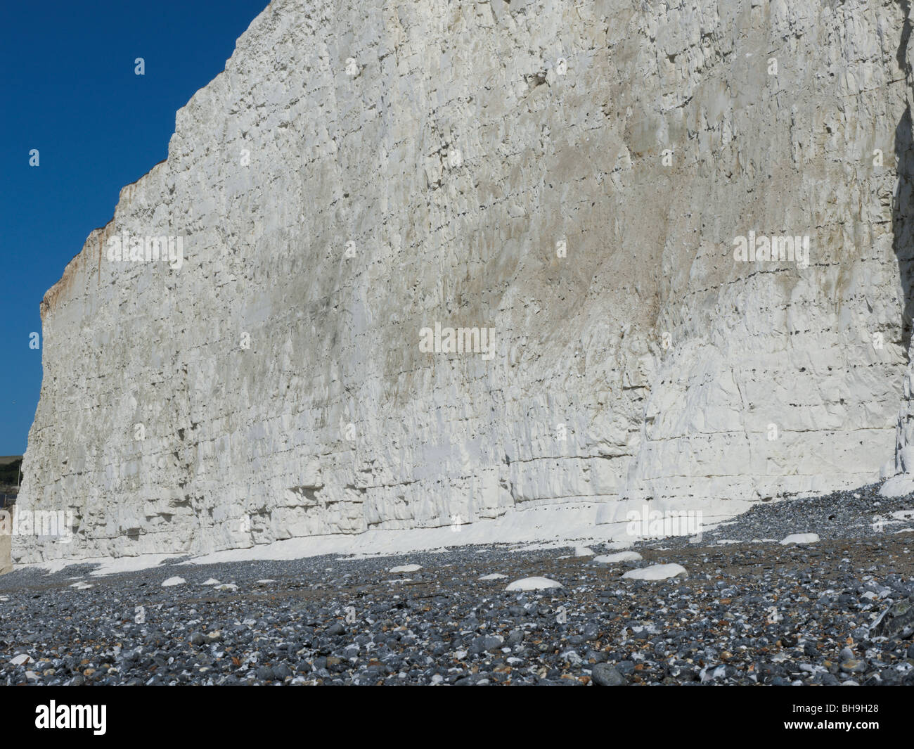 chalk cliff edge seen from sea level Stock Photo Alamy