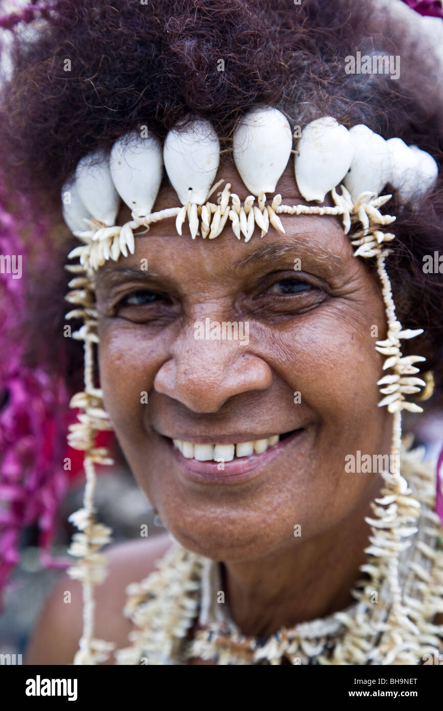 Tribal woman hi-res stock photography and images - Alamy