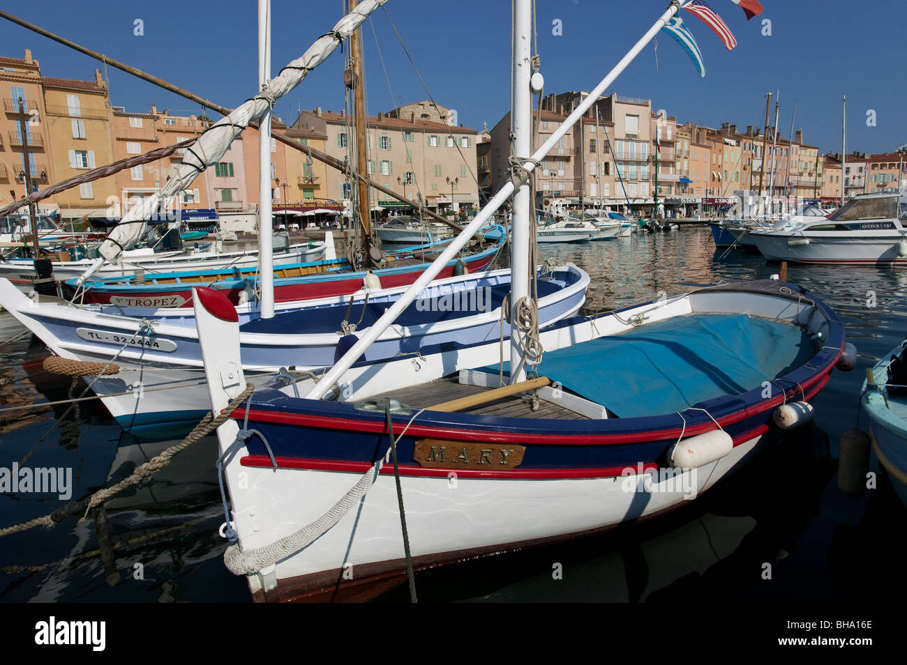 Pointu traditional fishing boat hi-res stock photography and images - Alamy