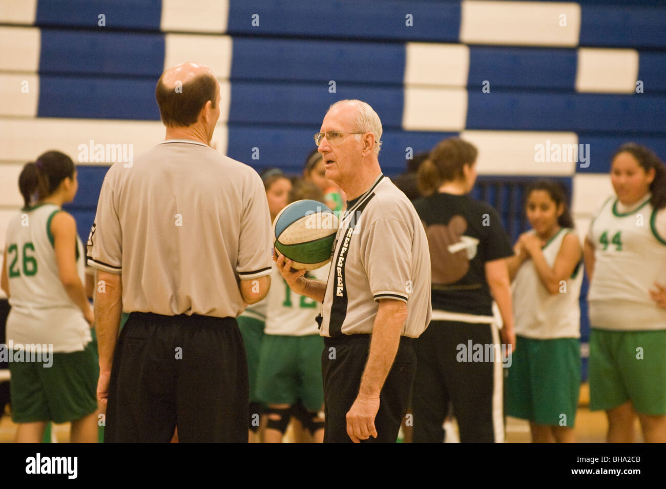 Umpire referee rules hires stock photography and images Alamy