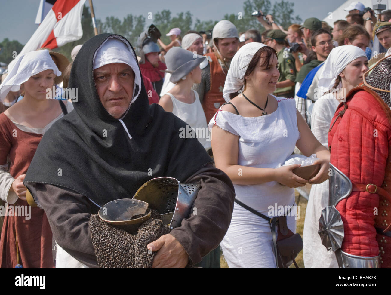 Reenactors leaving battlefield after recreating 1410 Battle of Grunwald Warminsko-Mazurskie, Poland Stock Photo